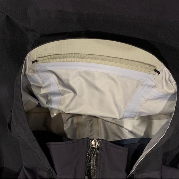 Vintage Arc’Teryx Goretex Theta AR Jacket - Picture 14 of 14